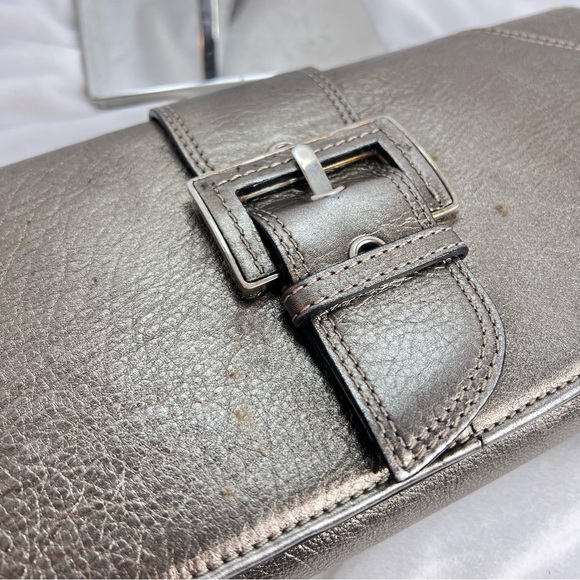 DONALD J PLINER Couture Sliver Foil Clutch / Wristlet - Picture 10 of 16